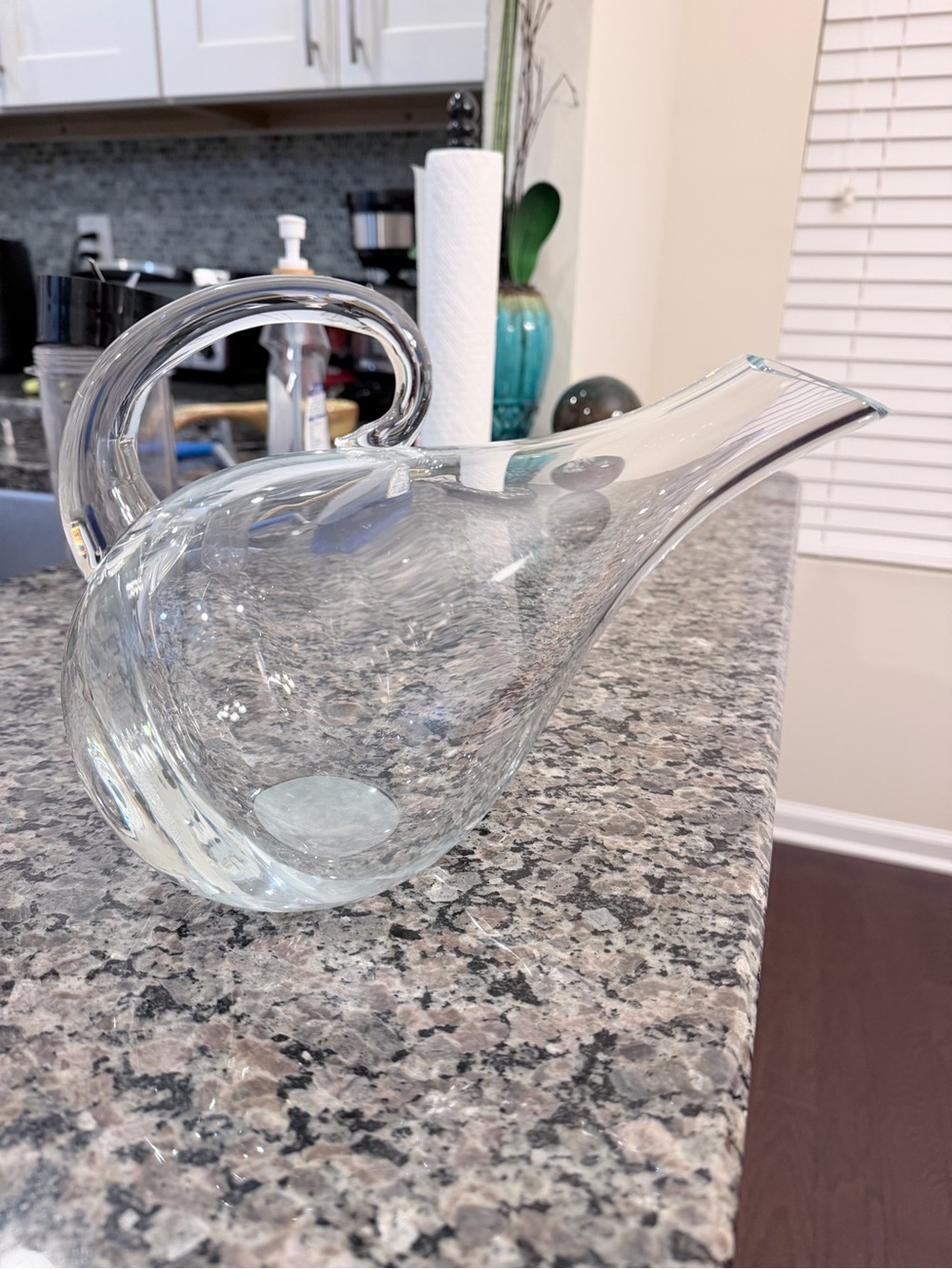 Clear Glass Wine Decanter with Handle - Home Dining Serveware